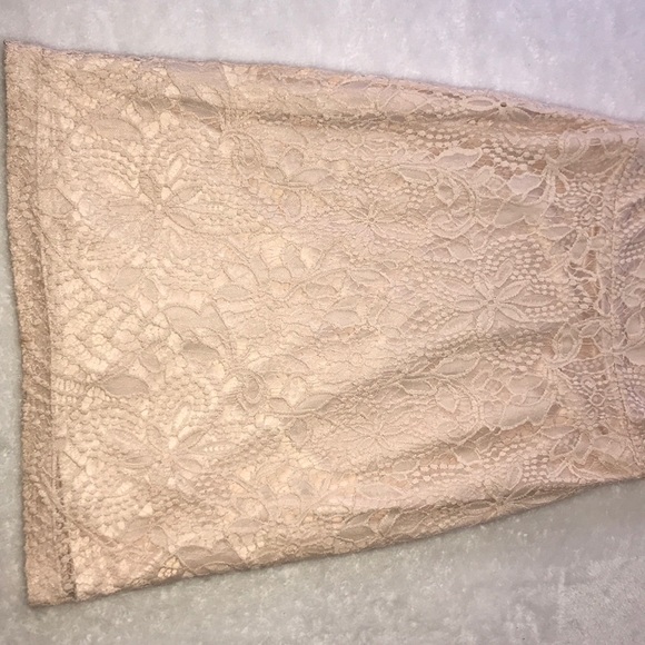 Dress - Picture 4 of 4